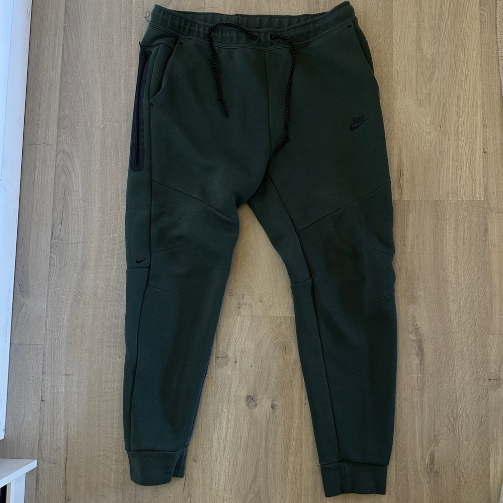 Nike Forest Green Sweatpants